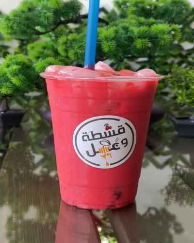 عصير كوكتيل كبير